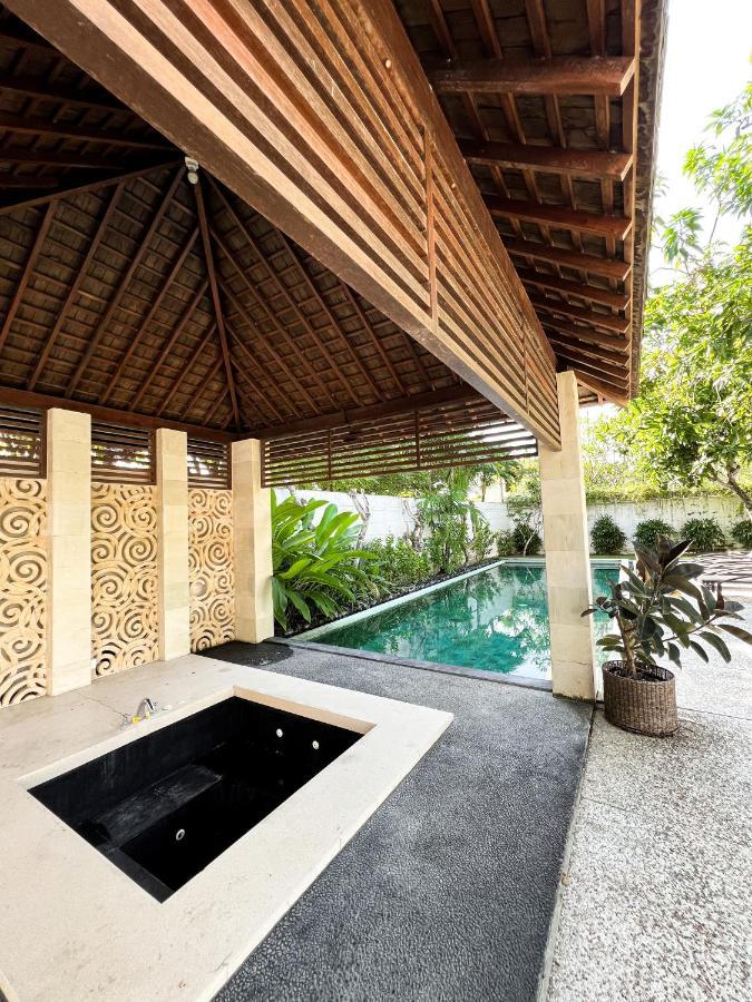 The Wangsa Benoa Hotel Nusa Dua  Bagian luar foto